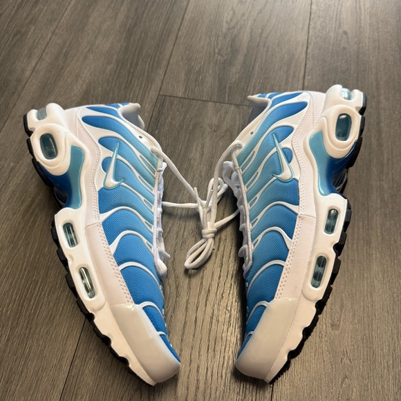 Nike Air Max Plus Sky Blue Gaze Black White Men’s 852630-411 New - Picture 1 of 8